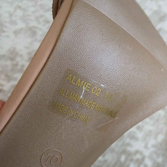 Charlotte Russe Almie Shimmery Chunky Block Heel Open Toe Sandals 10 Nude - Picture 14 of 16